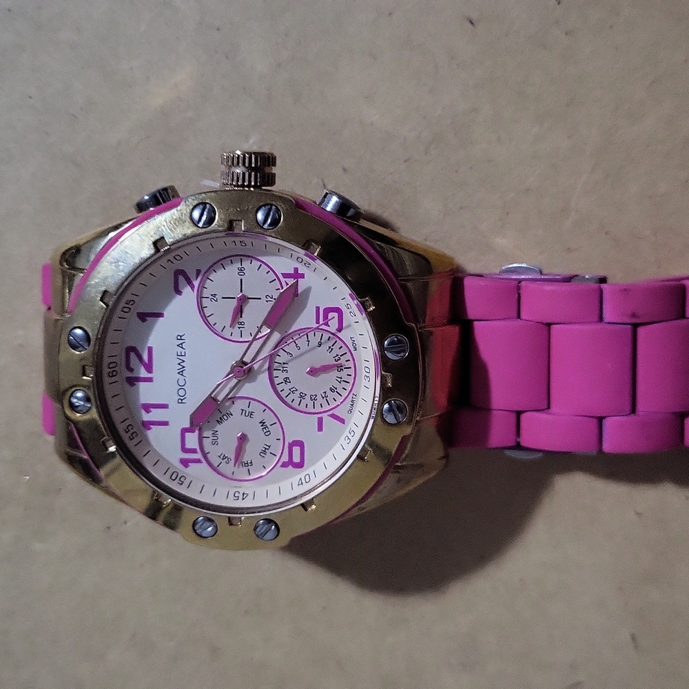 Vintage Rocawear Watch Need Battery